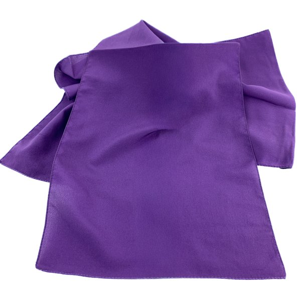 Lilla vintage satintrklde