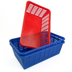 Tre retro plastkurve