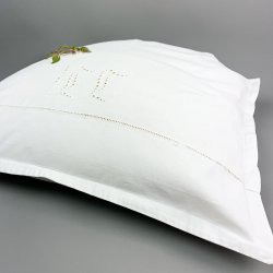 Hvidt vintage pudebetrk med monogram