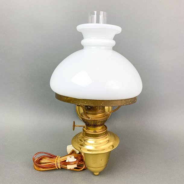 Vintage-Wandleuchte aus gebrstetem Messing und Glasschirm