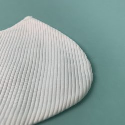 Enkel hvid brnekrave 