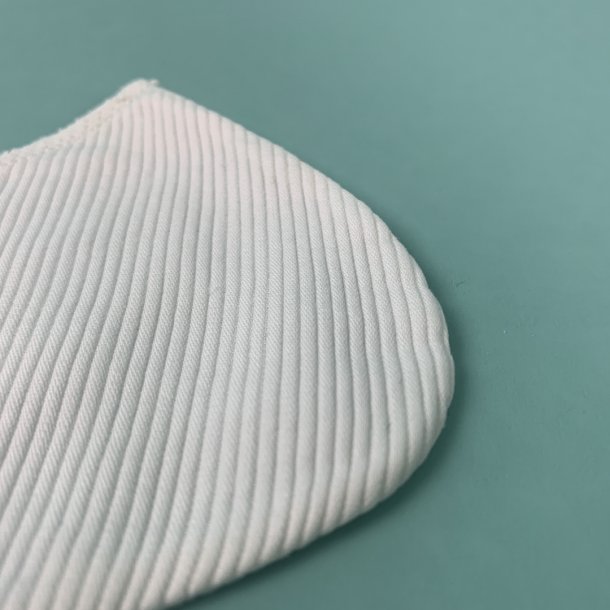 Enkel hvid brnekrave 