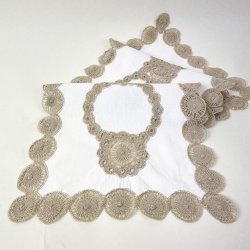 Vintage bordlber med sandfarvet blonde