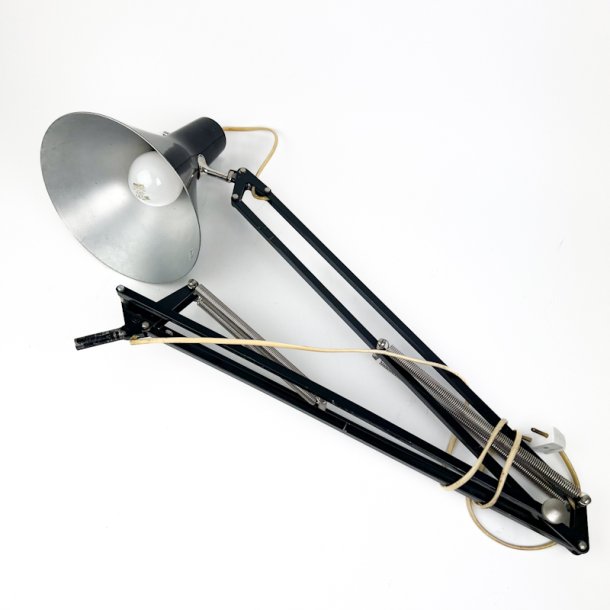 Sort retro arkitektlampe