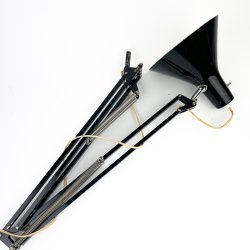 Sort retro arkitektlampe