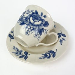 Vintage kaffekop med bl� blomster