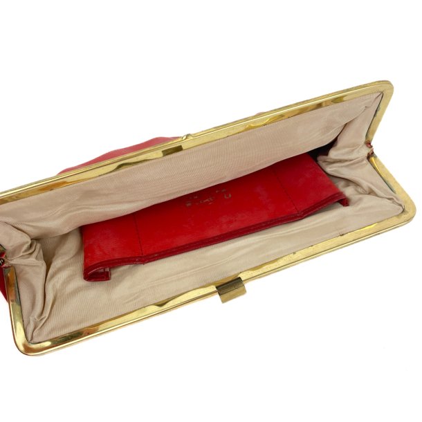 Rote Vintage-Clutch