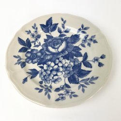 Vintage kagetallerken med bl� blomster