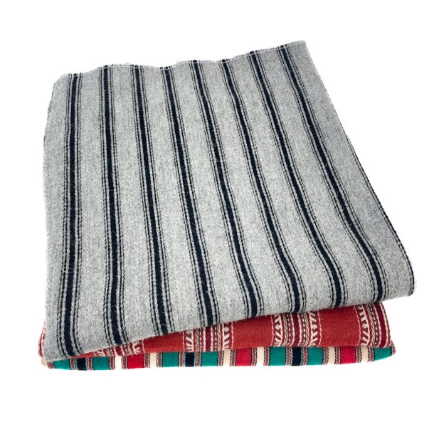 Vier gestreifte Retro-M�belstoffe