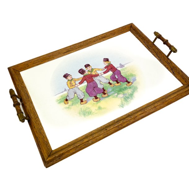 Vintag serveringsbakke med b�rn