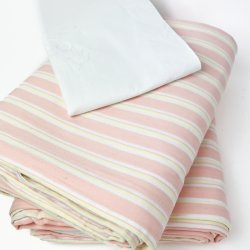 To rosastribet vintage senget�j