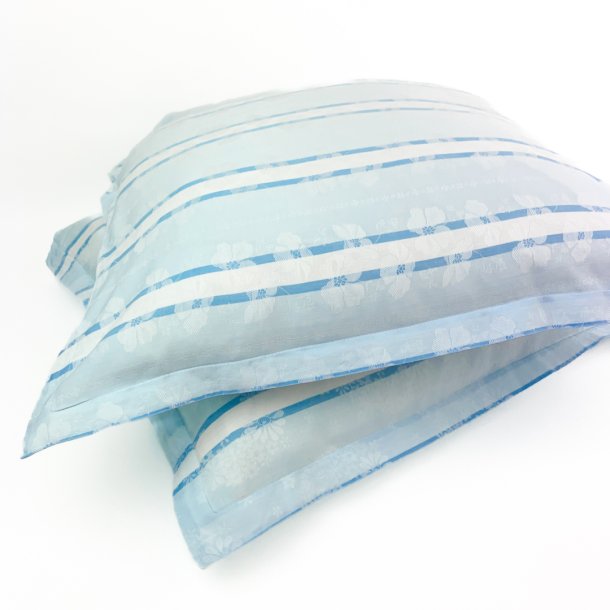 To blstribede vintage damask pudebetrk