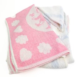 To baby retro badelagen og hndklde