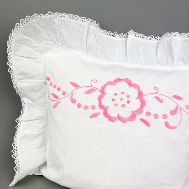 Hvid vintage baby pudebetr�k broderi