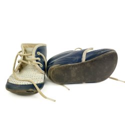 Bl�-hvide vintage babysko str 20