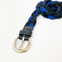 Schwarzer und blauer Vintage-Grtel.