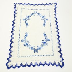 Bl� broderet vintage bakkeserviet