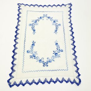 Bl� broderet vintage bakkeserviet