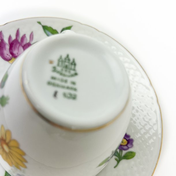 Kaffekop- Saksisk Blomst, B&G No.102