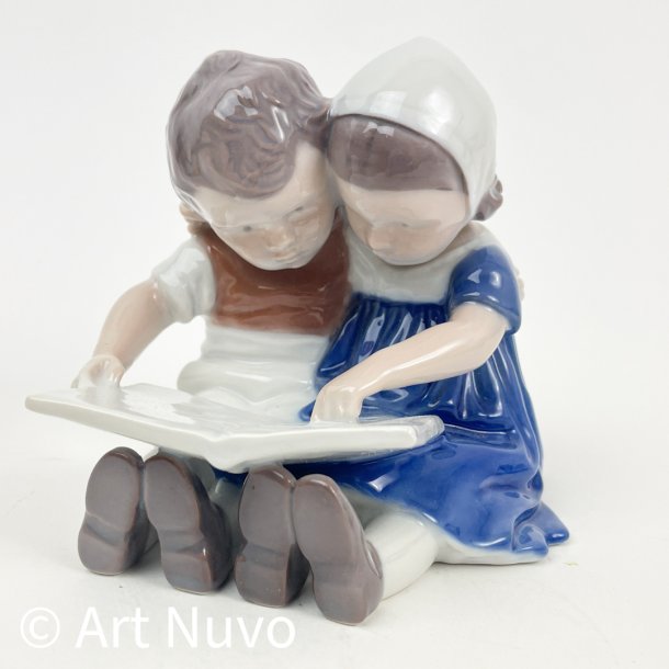 Bing &amp; Grndahl figur  Lsende brn