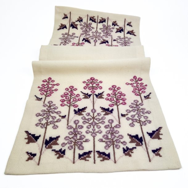 Broderet vintage bordl�ber i uld
