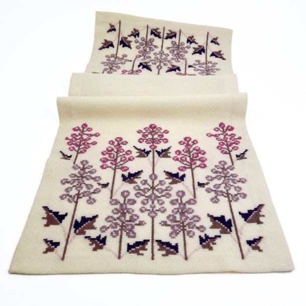 Broderet vintage bordl�ber i uld