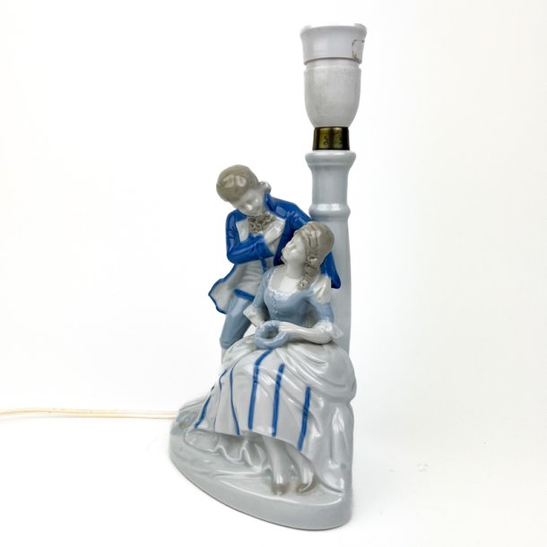 Vintage porcel�n bordlampe "k�restepar"