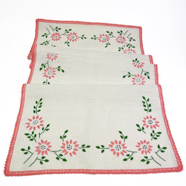 Vintage bordl�ber med koralblomster