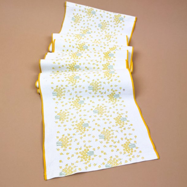 Gul vintage bordl�ber blomster