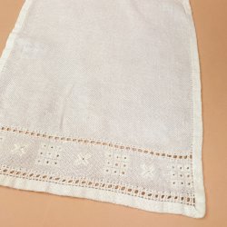  Broderet hvid vintage bordl�ber