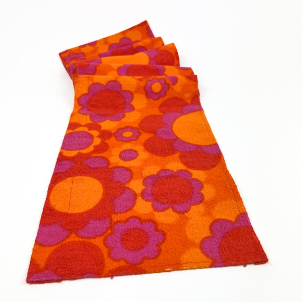 Lang orange retro bordl�ber