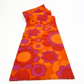 Lang orange retro bordl�ber