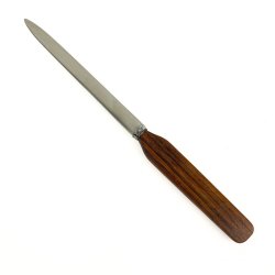 Teak brevv�bner med emblem