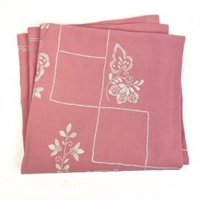 Broderet rosa vintage dug 120x120