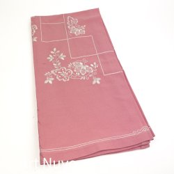 Broderet rosa vintage dug 120x120