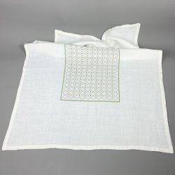 Smuk hvid retro dug med broderi � 110 cm