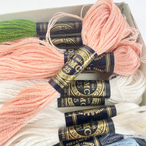 Smuk DMC vintage �ske med 24 fed broderigarn