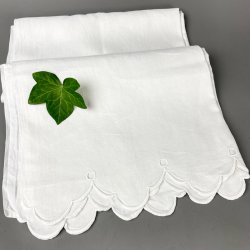 Vintage pyntelagen med broderi