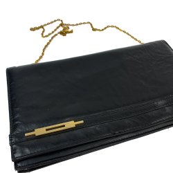 Schwarze Vintage-Clutch mit Kette