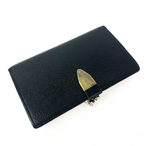 Sort vintage pung med metalsp�nde