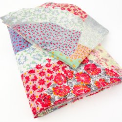 Retro sengetj med patchwork mnster