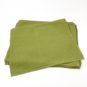 Zehn grne Platzsets aus Leinenmischung