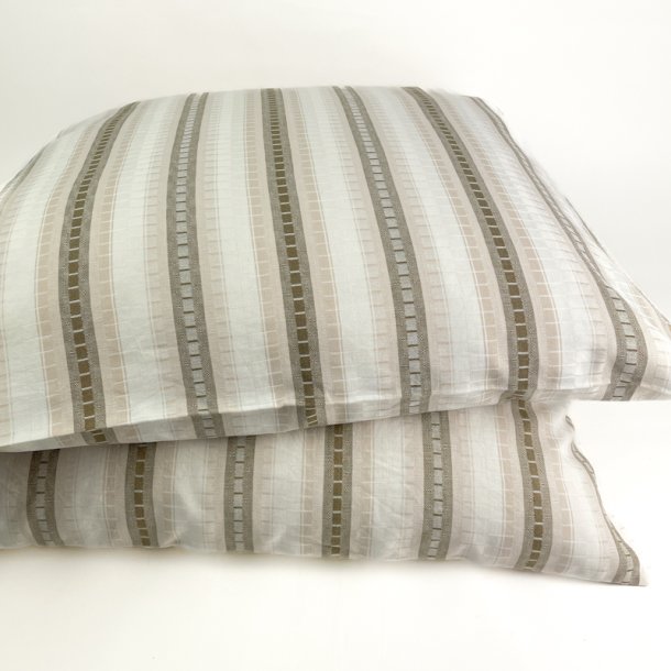 To rosa-stribede vintage damask pudebetr�k