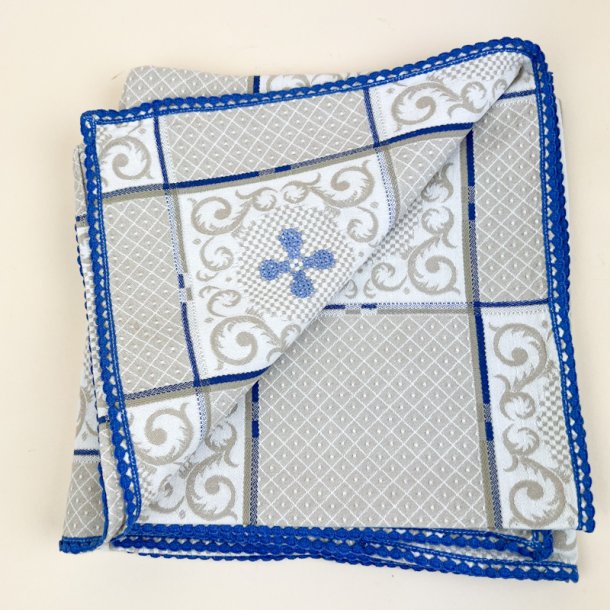 Broderet bl� vintage dug 100x100 cm