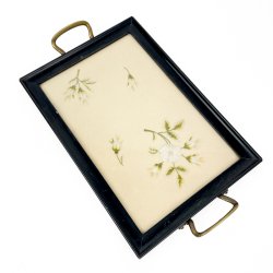 Vintage serveringsbakke med broderi 