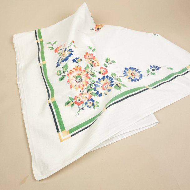 Blomstret vintage dug 120�120 cm
