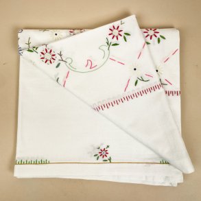 Broderet vintage dug 120�120 cm
