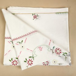 Broderet vintage dug 120�120 cm