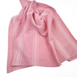 Smuk rosa retro dug med v�vet m�nster � 180 cm