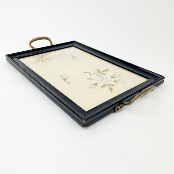 Vintage serveringsbakke med broderi 